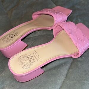 Vince Camuto Barbie pink slip on kitten heel💕